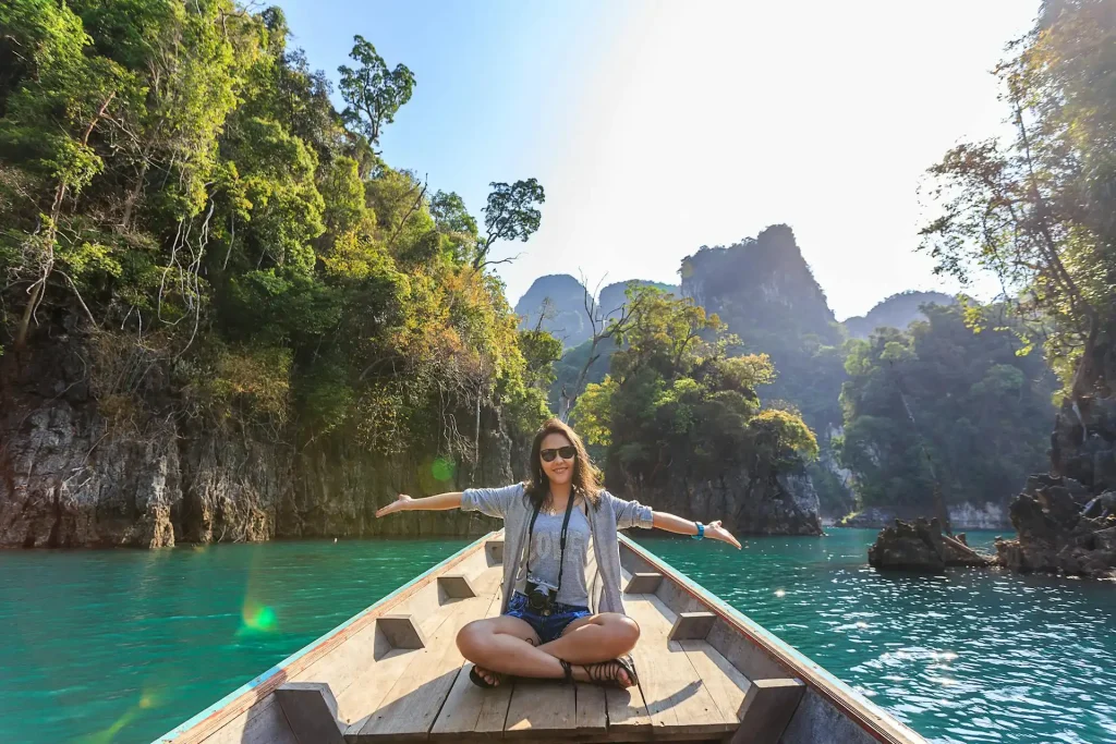 traveler-on-boat